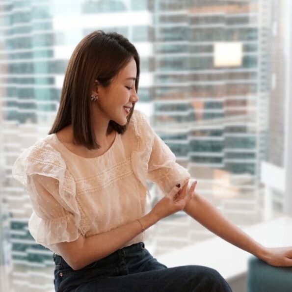 🇯🇵ML Embellished Lace Top - Image 3