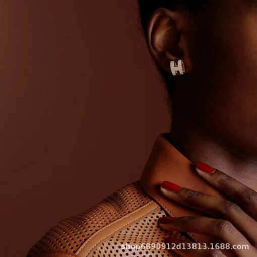 Pop H White, L earrings - Image 2