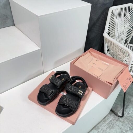 Miu leather sandals 39