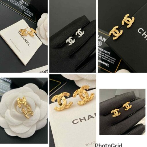 Chanel mini logo earrings 102563